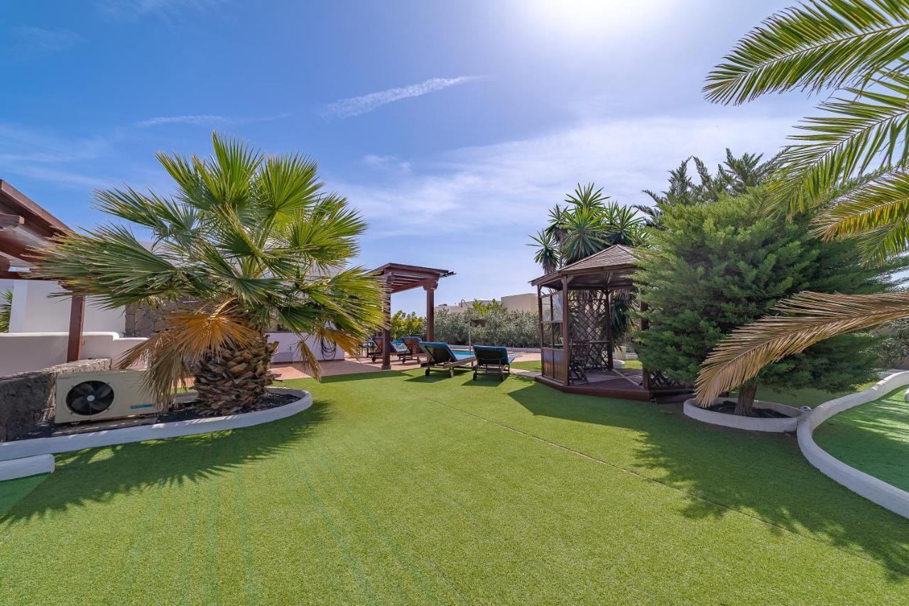 Villa Alegria Playa Blanca  Exterior photo